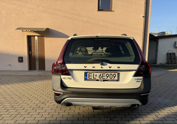 Volvo XC 70 cena 107500 przebieg: 154000, rok produkcji 2015 z Aleksandrów Łódzki małe 379